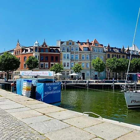 Hafencity App No 1 *